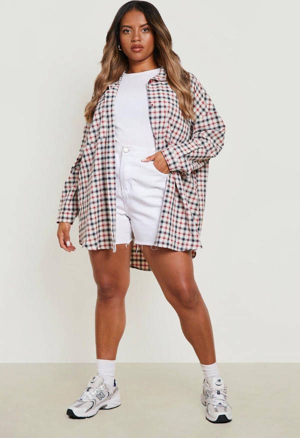 boohoo Plus Geborstelde Geruite Oversized Boyfriend Blouse, Red