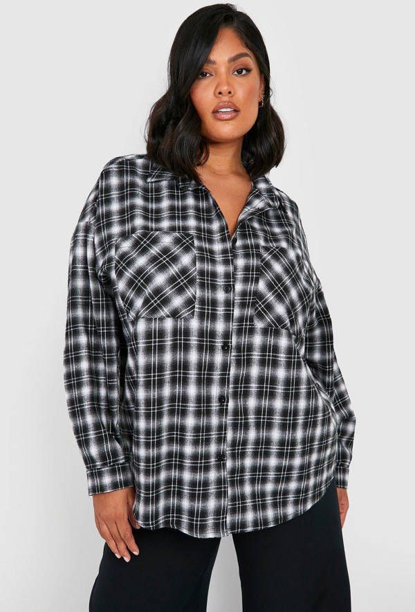 boohoo Plus Oversized Geruite Blouse, Black