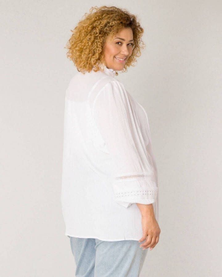 Yesta semi transparante blouse Jelina met broderie wit